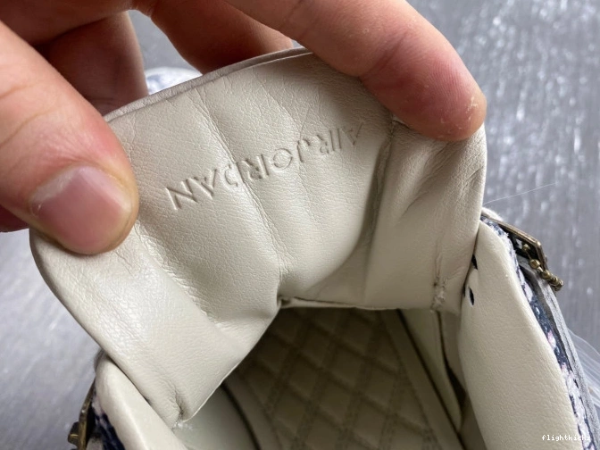 Retro Jordan 819139-030 Snakeskin 4 0901